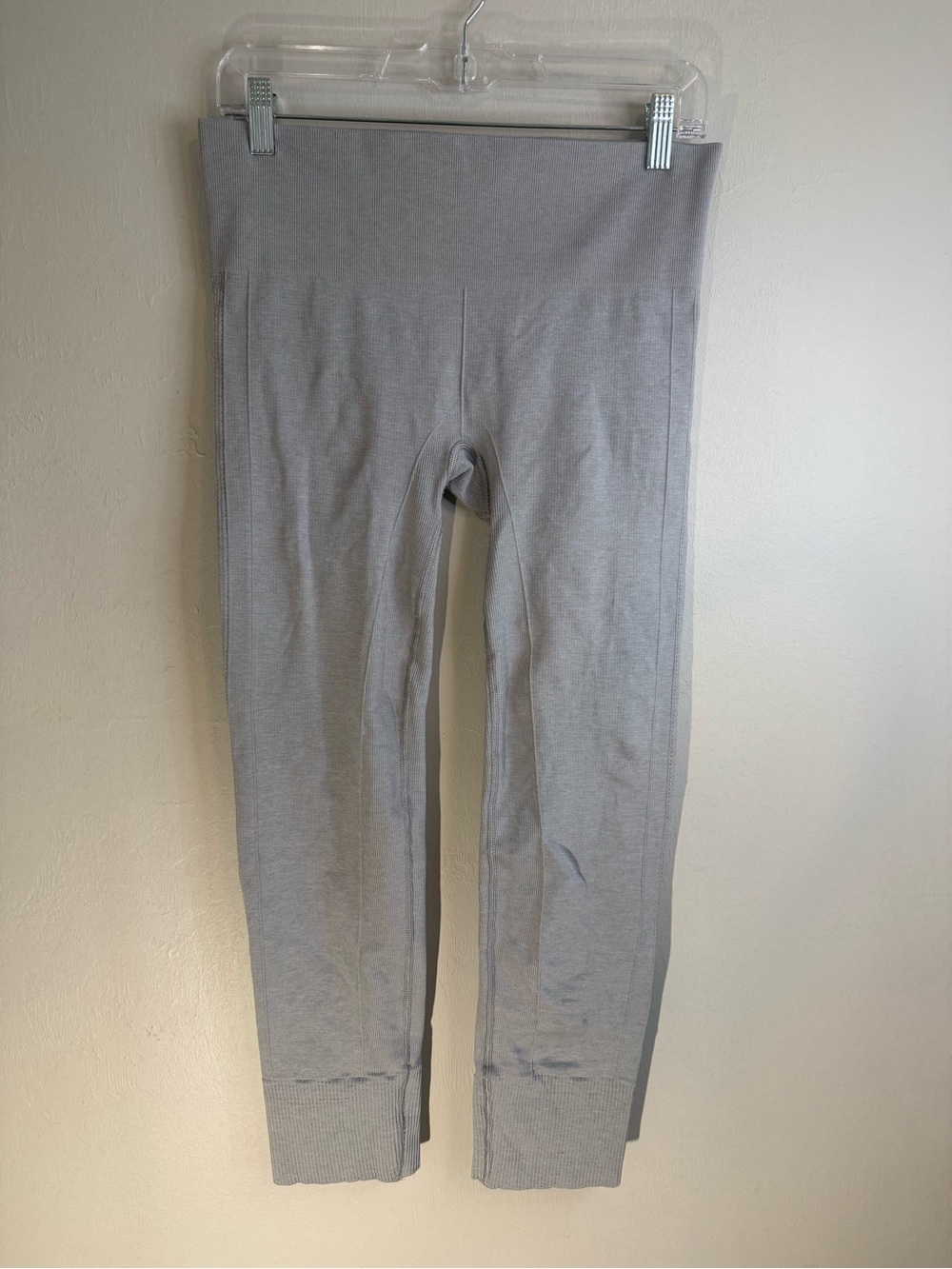 LULULEMON Women’s Gray EBB TO STREET Pants Seamless Yoga Exercise Work Out Sz 10